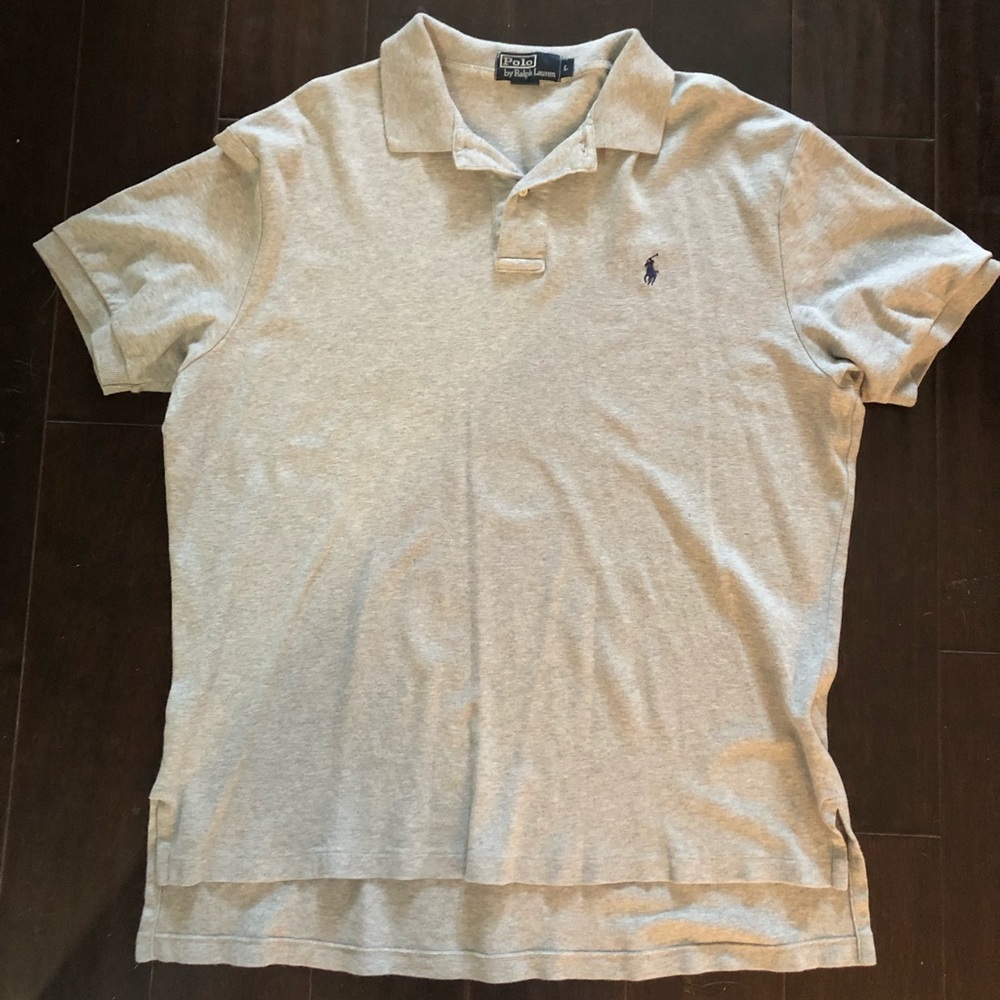 Men’s gray polo
